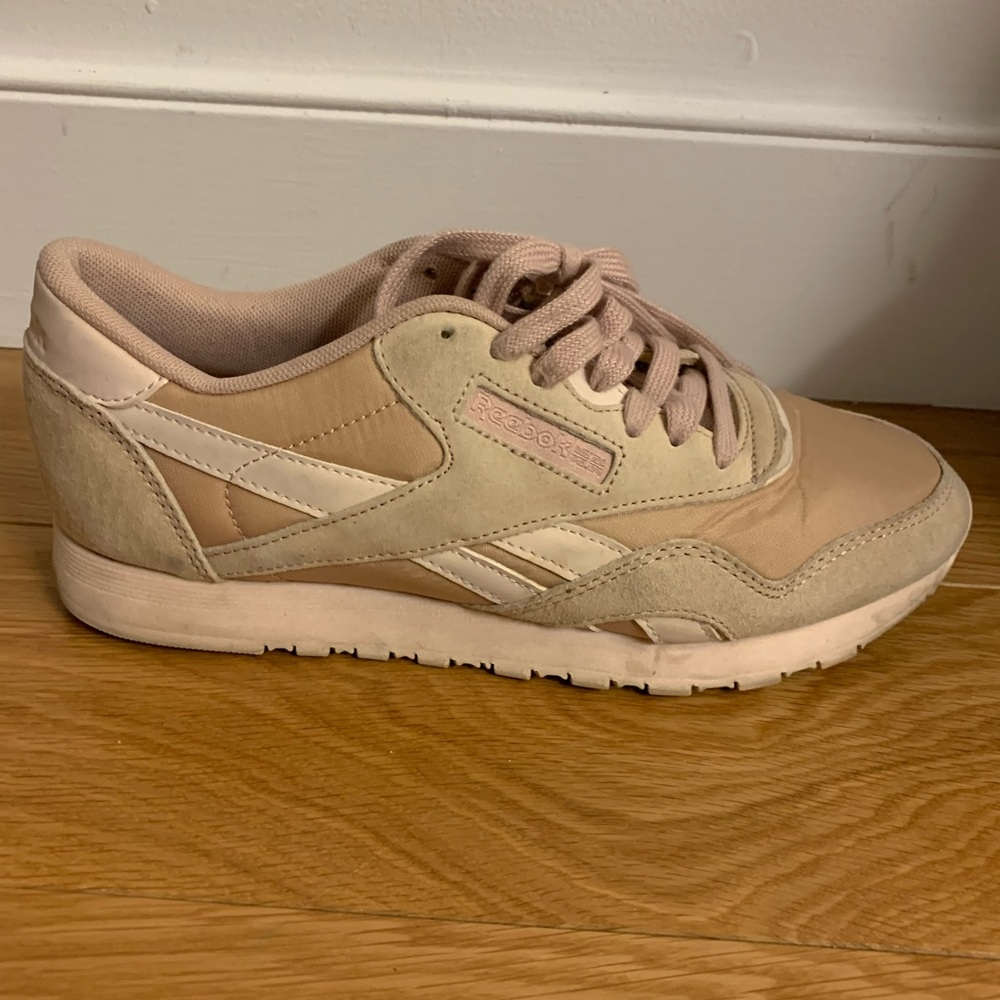 Reebok Classic Dusty Pink Sneakers Size 7.5
